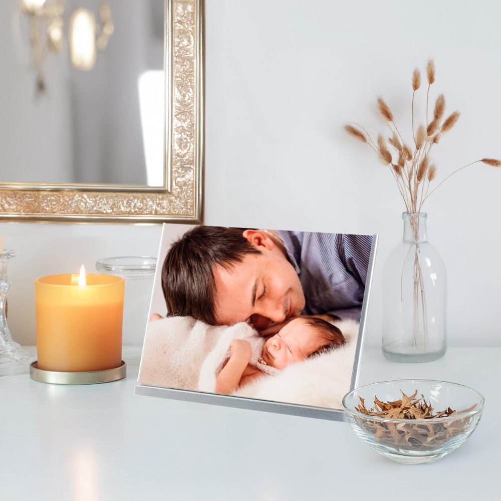 autumn home decorations with burning candles